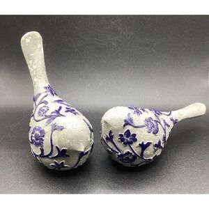 Damario 5.5" Bloomsbury Sitting Bird Figurines-Set of 2‎ W/ Blue Vines Decor